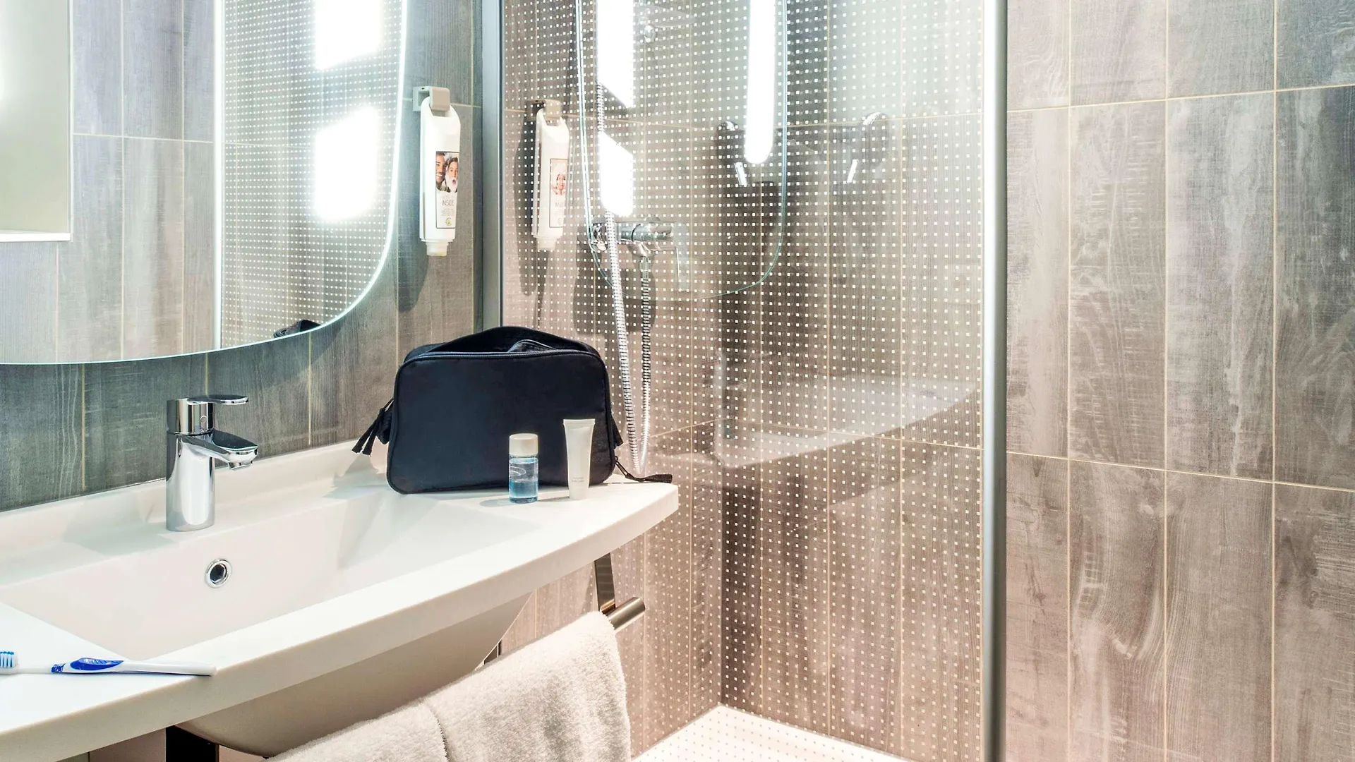 ***  Hotel Ibis Paris Gare Du Nord La Fayette Francja